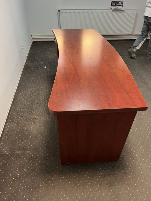 Birou si corp dulap + suspendate