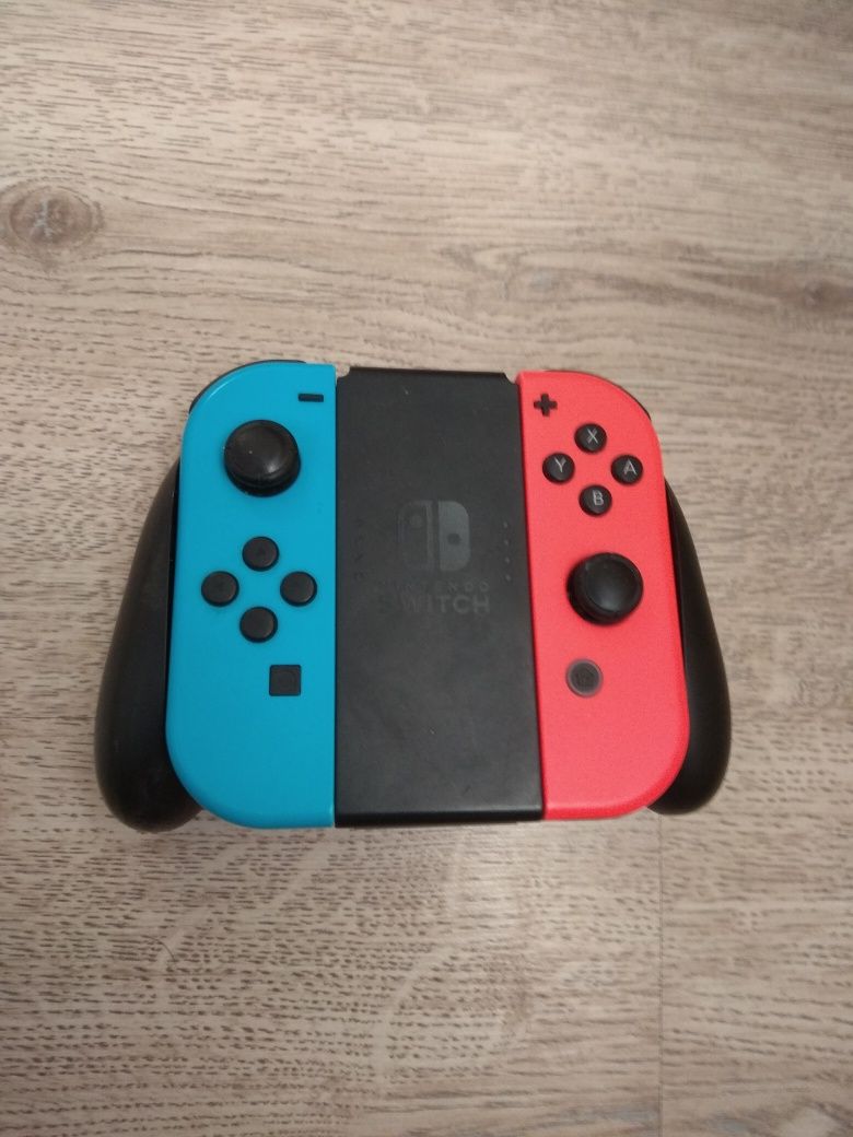 Nintendo switch с четири игри