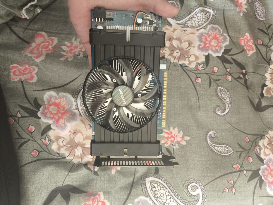 Gigabyte GeForce GTX 550 Ti