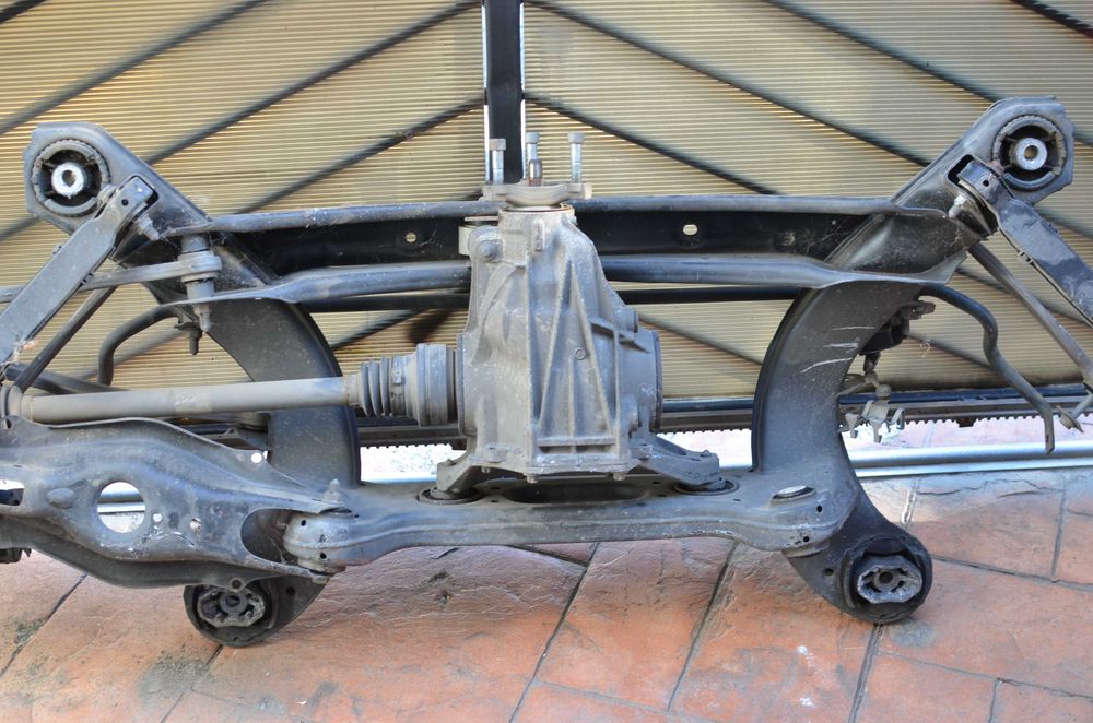 planetara dreapta spate Mercedes w205