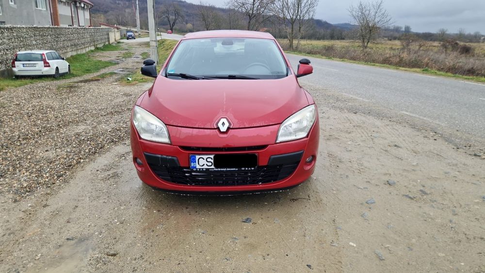 Renault Megane - avariat