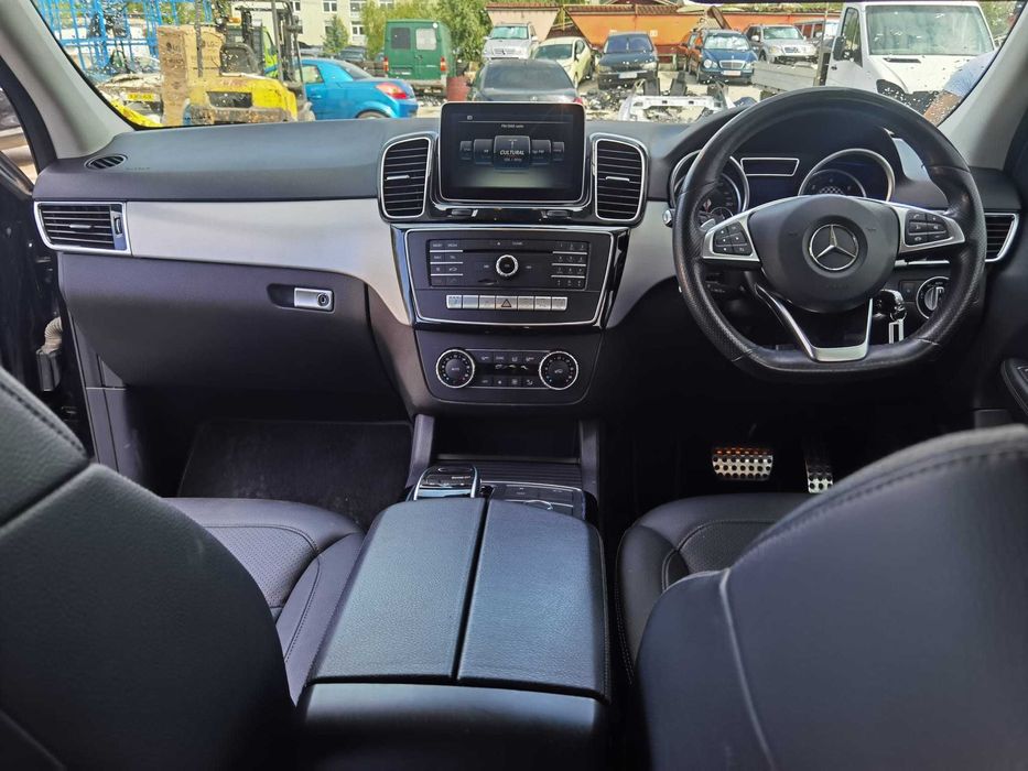 Dezmembrez mercedes gle 250 amg/bara fata gle/capota gle/far gle/