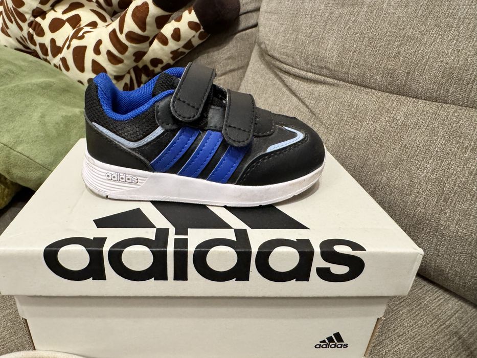 Adidas детски маратонки