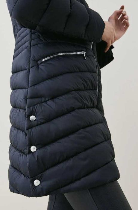 Karen Millen дамско черно дълго зимно яке с отделяща се качулка