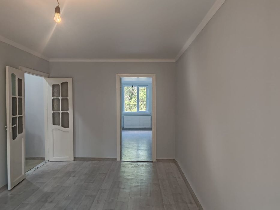 2-комн., 3 этаж, 7 мкр-он (НЕ угол)