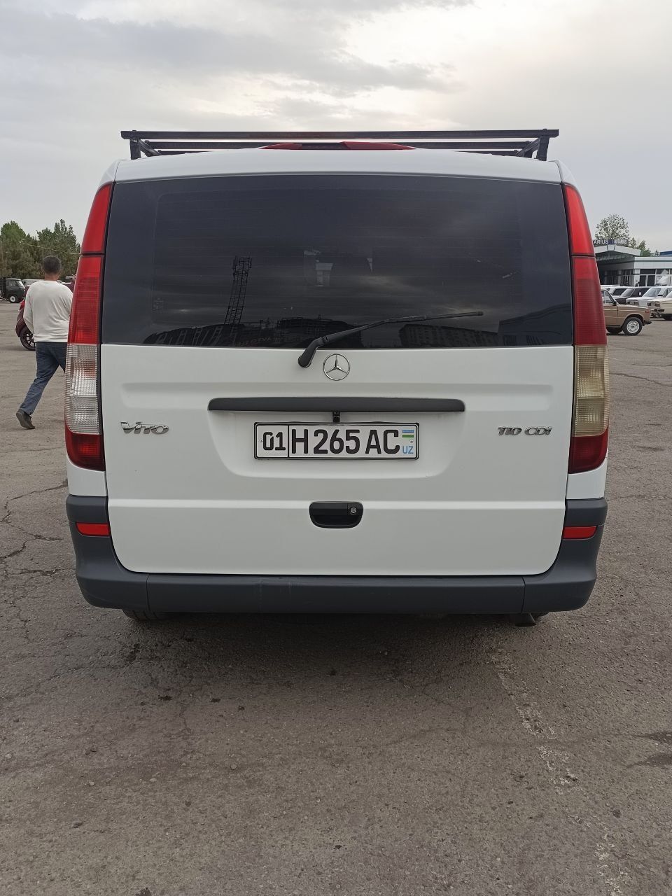 Mercedes Benz Vito sotiladi