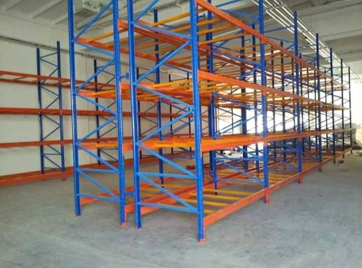 Rafturi metalice industriale 383