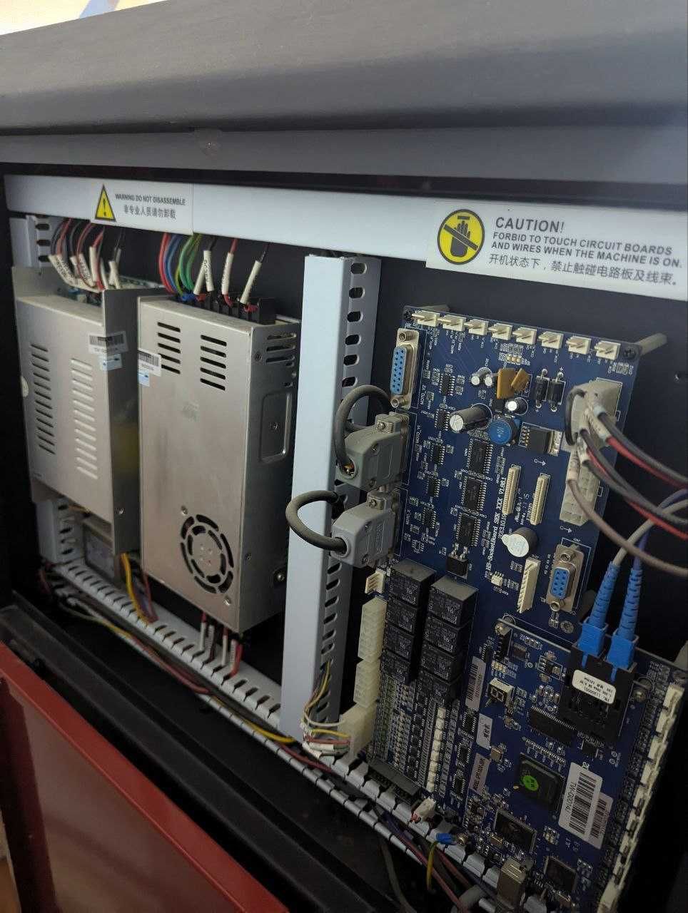 Продается широкоформатный принтер
ICONTEK TW-3304XG