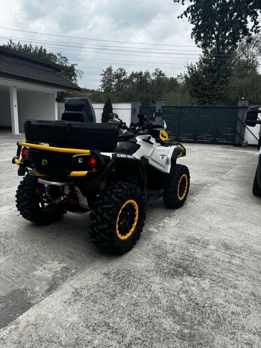 Can am Outlander 1000(numar negru)