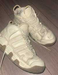 Vând adidași Nike air UPTEMPO