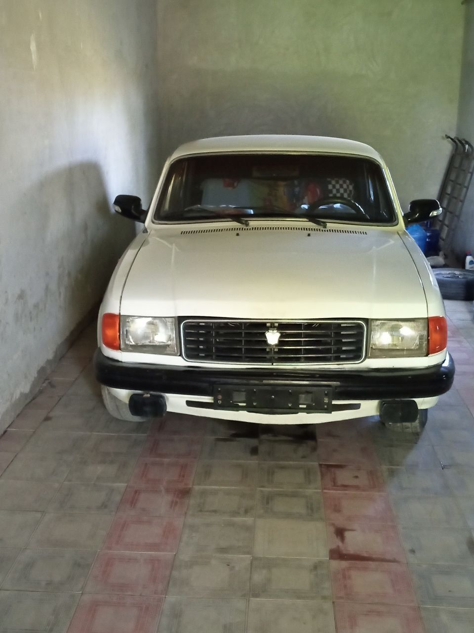 Volga 31029 metani bor yangi