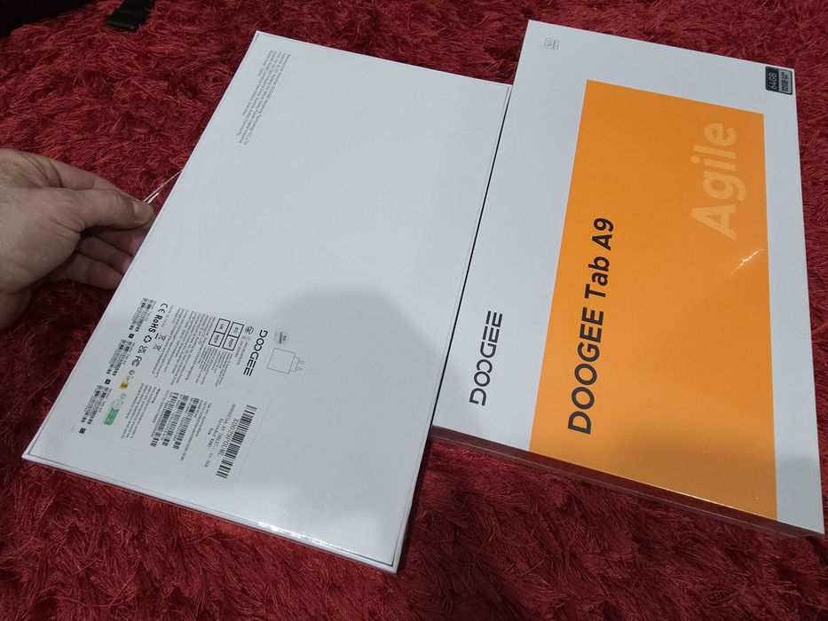 -Doogee Tab A9, Nou, 64Gb, 3Ram+9 extins, Negru, 0 cicluri incarcare,