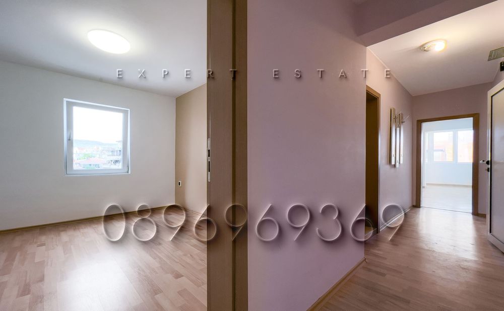 Продава се Тристаен апартамент в Варна, Левски - 81 кв.м за 1976 €/кв.м - Снимка #2