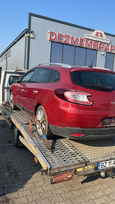 Dezmembram Renault Megane 3 1.4 TCE din 2011