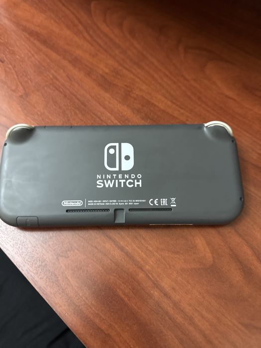 Nintendo switch lite 3