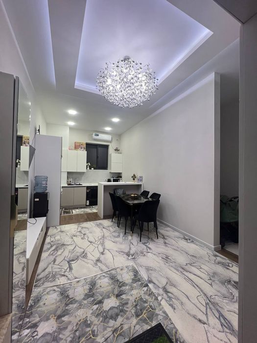 Yunsobod america elchihonasida kvartira sotiladi