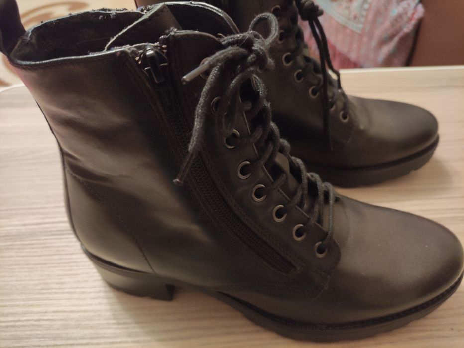 Ghete dama piele naturala măsura 39- noi