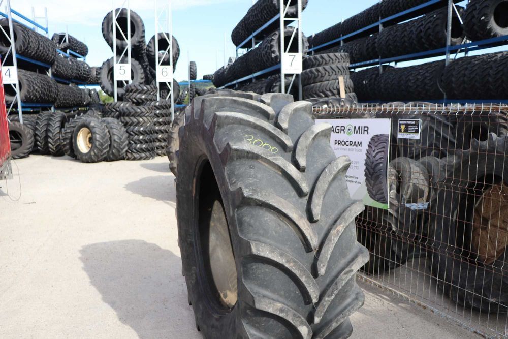Cauciucuri Sh 650/65R38 Vredestein Radiale pentru Tractor New Holland