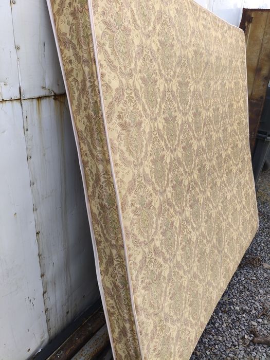 Матрац. 180-200 бу.