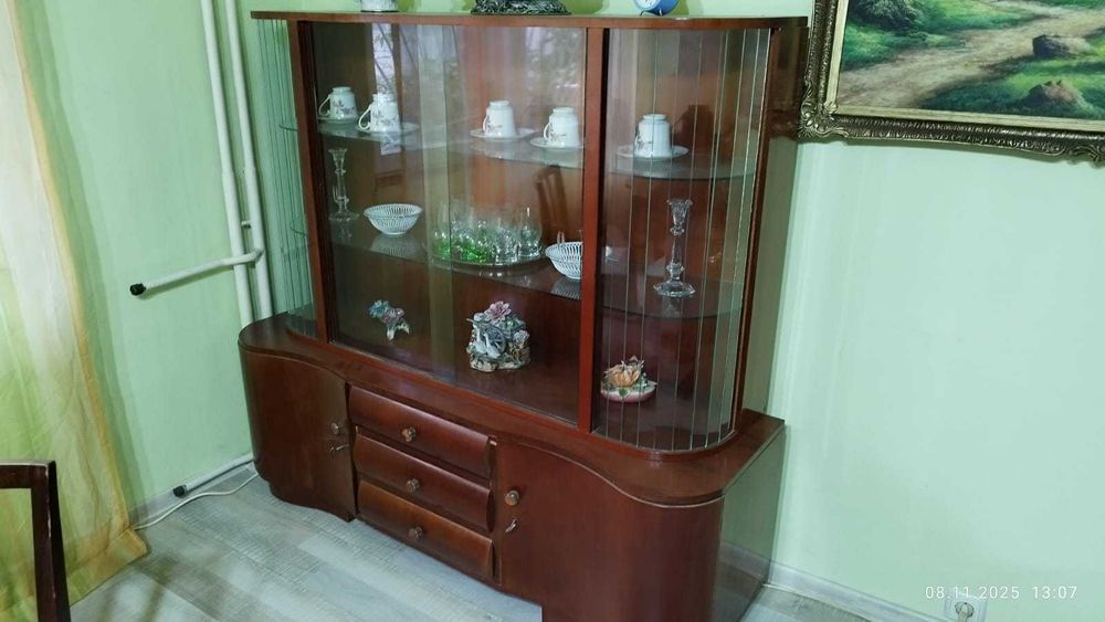 Vand mobila sufragerie