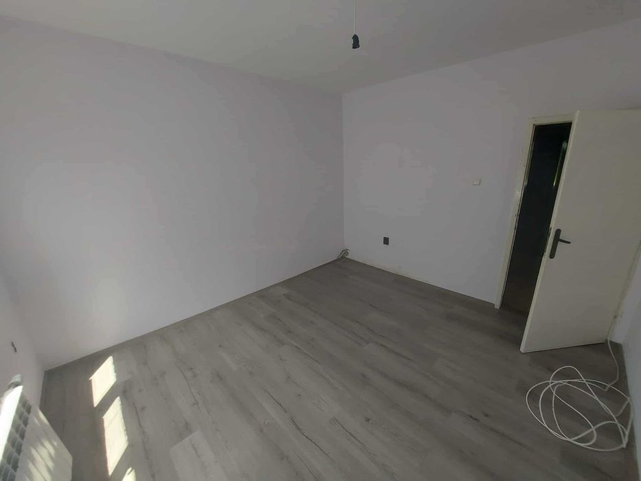 Продава се Четиристаен апартамент в Търговище, Вароша - 108 кв.м за 992 €/кв.м - Снимка #10