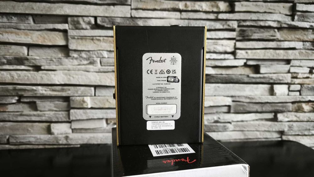 Pedala chitara electrica efect Fender Pugilist Distortion - Garanție