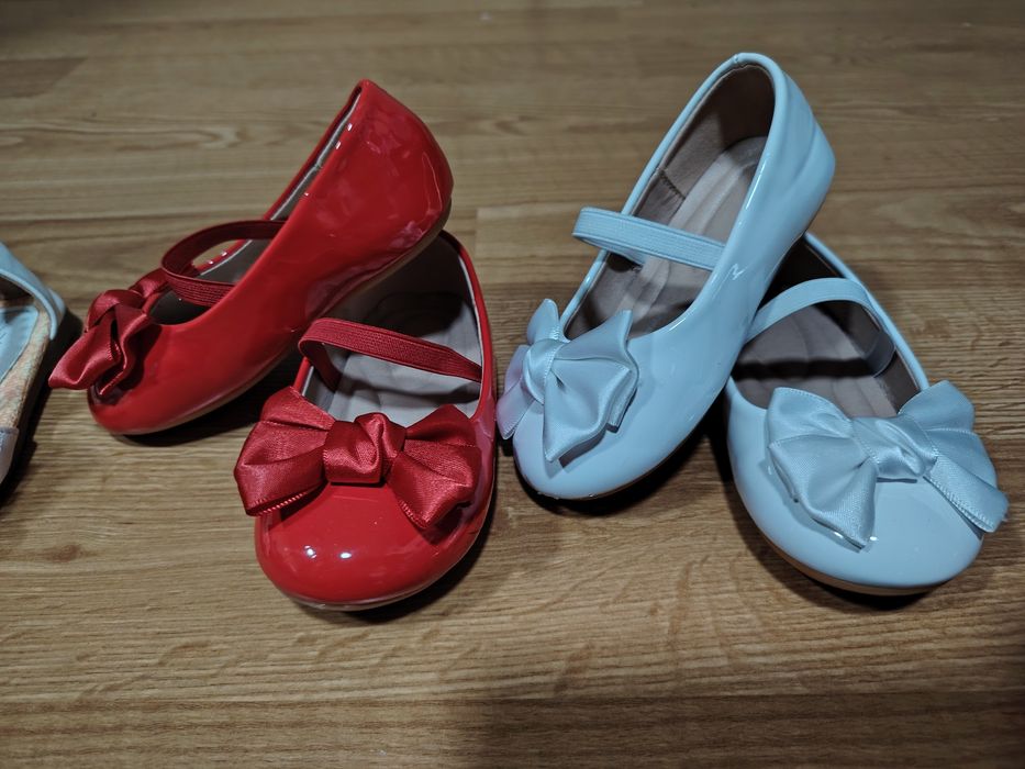 Pantofi roși Nr 26