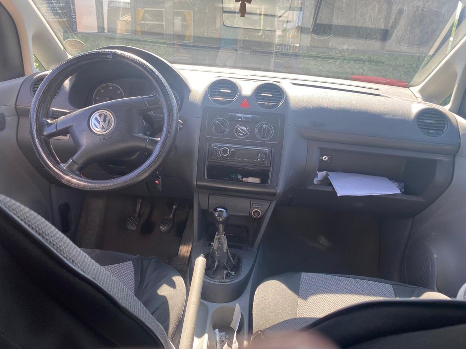 Vând vw caddy urgent