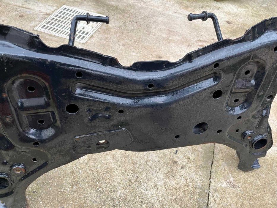 Cadru Auxiliar Față (Jug Motor) - Ford Focus 2/C-Max (Bucșe OEM Ford)