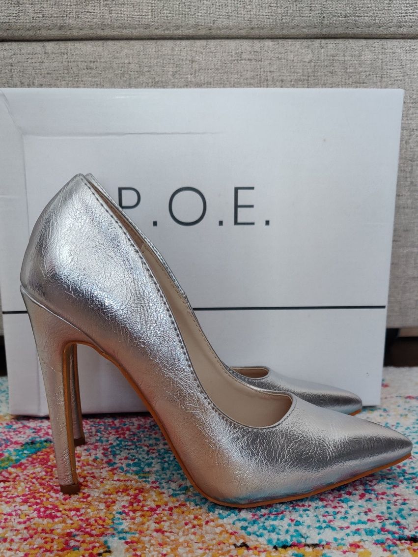 Pantofi stiletto Poema nr 37