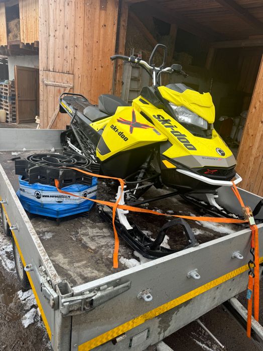 Ski doo 850 summit X