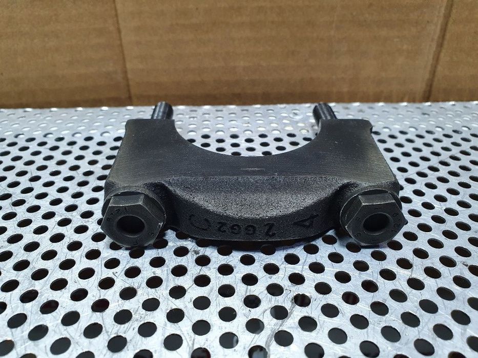 Capac palier numarul 4  VOLKSWAGEN GOLF V 1K1 2003 - 2009 2.0 TDI 16V BKD 2GG2