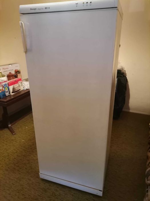 Вертикален фризер