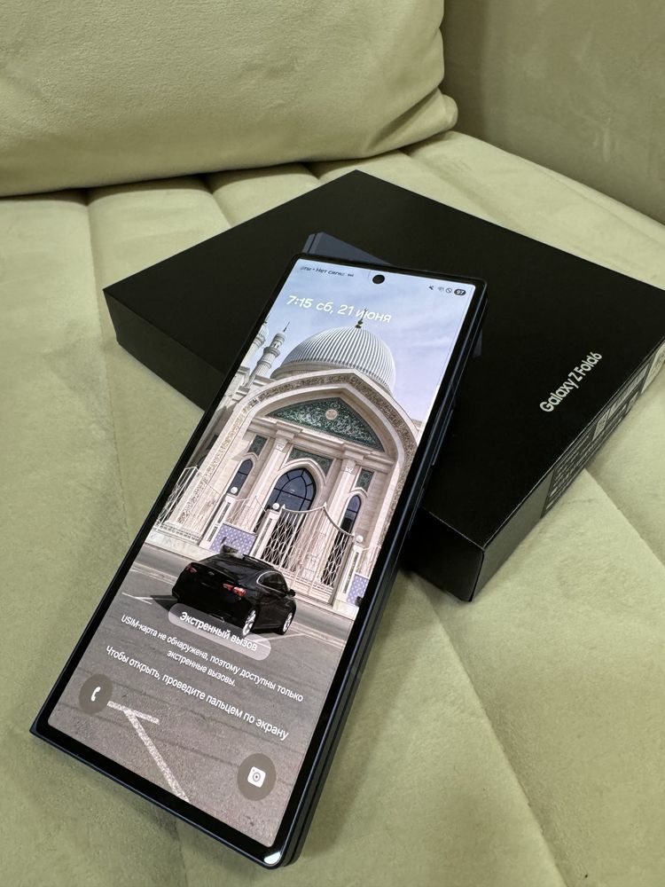 Samsung Z Fold 6