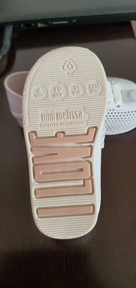 Mini Melissa 21 номер, Нови
