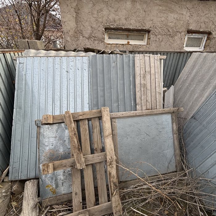 Вальер для собаки, хлам металл дерево