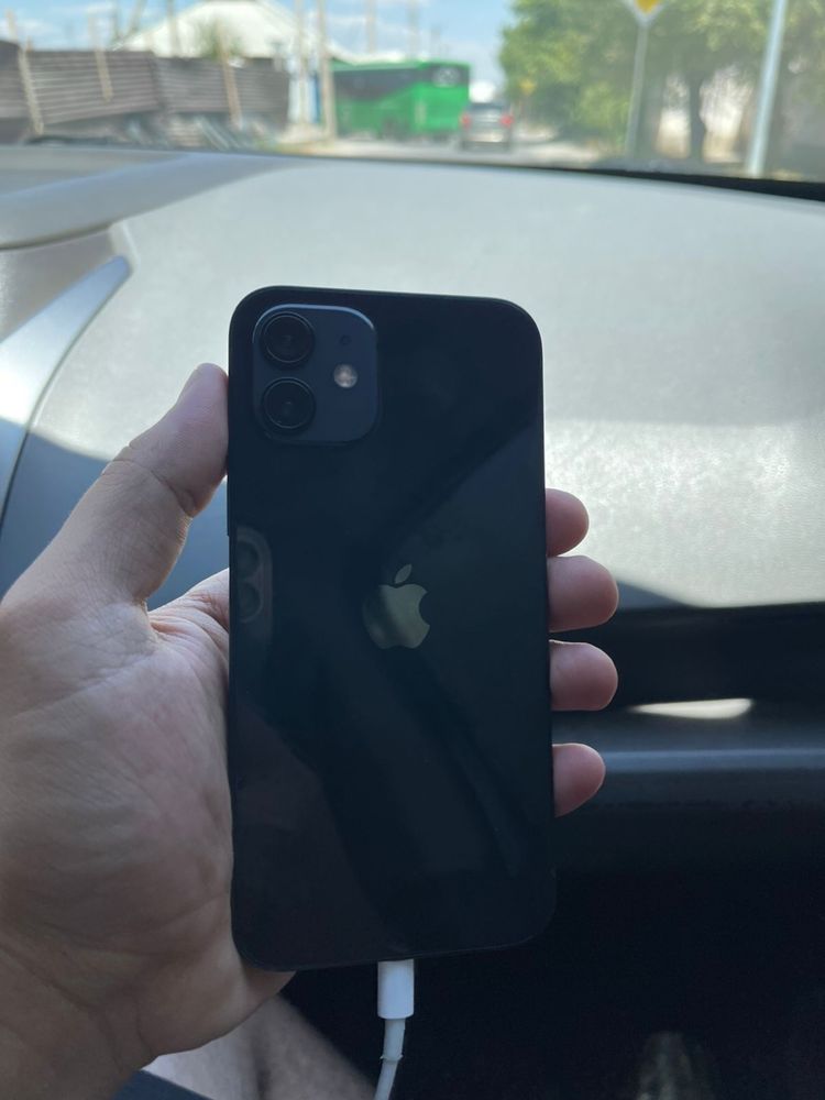 iPhone 12 64 GB Продается