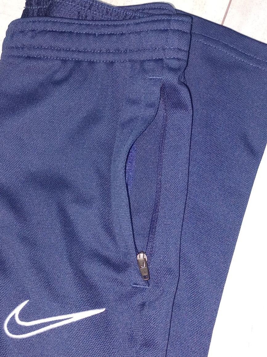 Детски спортен екип Nike