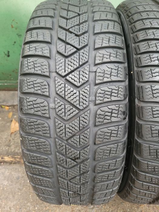 205 40 18 Cauciucuri de iarna Pirelli