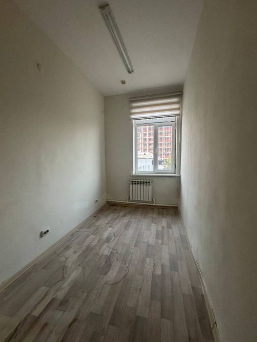 Бадамзар .Юнусабад  Сдаются офисы от 7м2 до 300м2.доступ 24/7