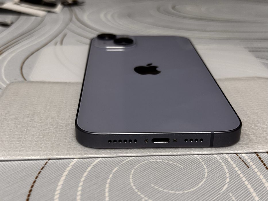 Vand Iphone 14 Plus Albastru Impecabil