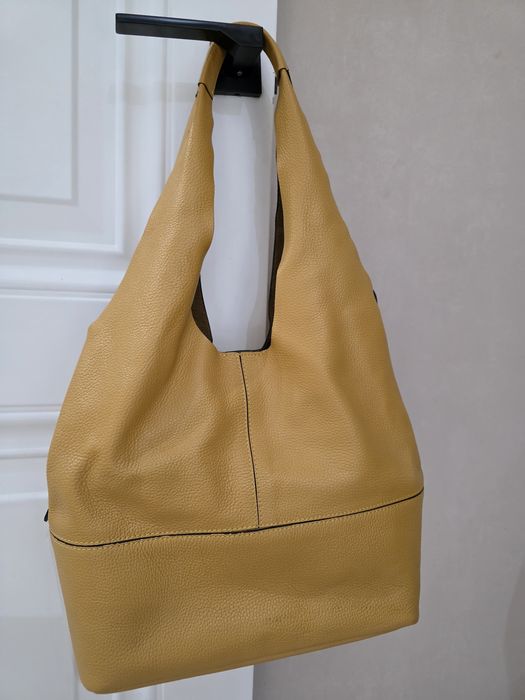 Продам массажную раскладную кушетку, сумку