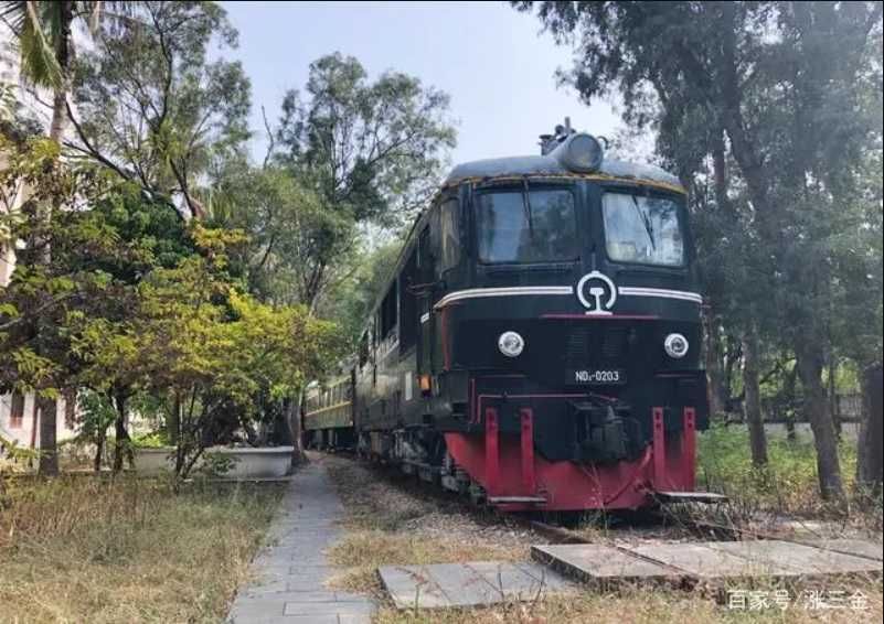 Locomotiva ND2 (060 DA) Changming analog