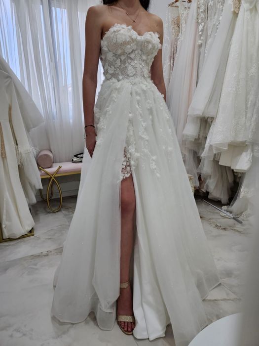 Vand rochie de mireasa