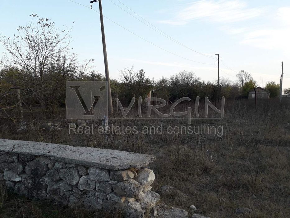 Парцел в с.Падина, област Варна, площ 10900 кв.м