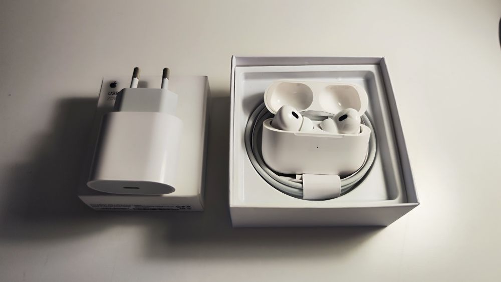 TWS наушники Pro 2 + зарядный блок 20W (новые)