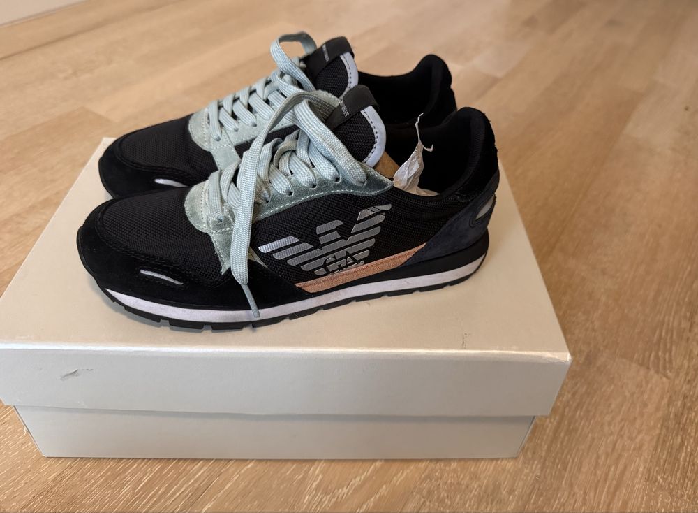 Adidasi armani (originali)