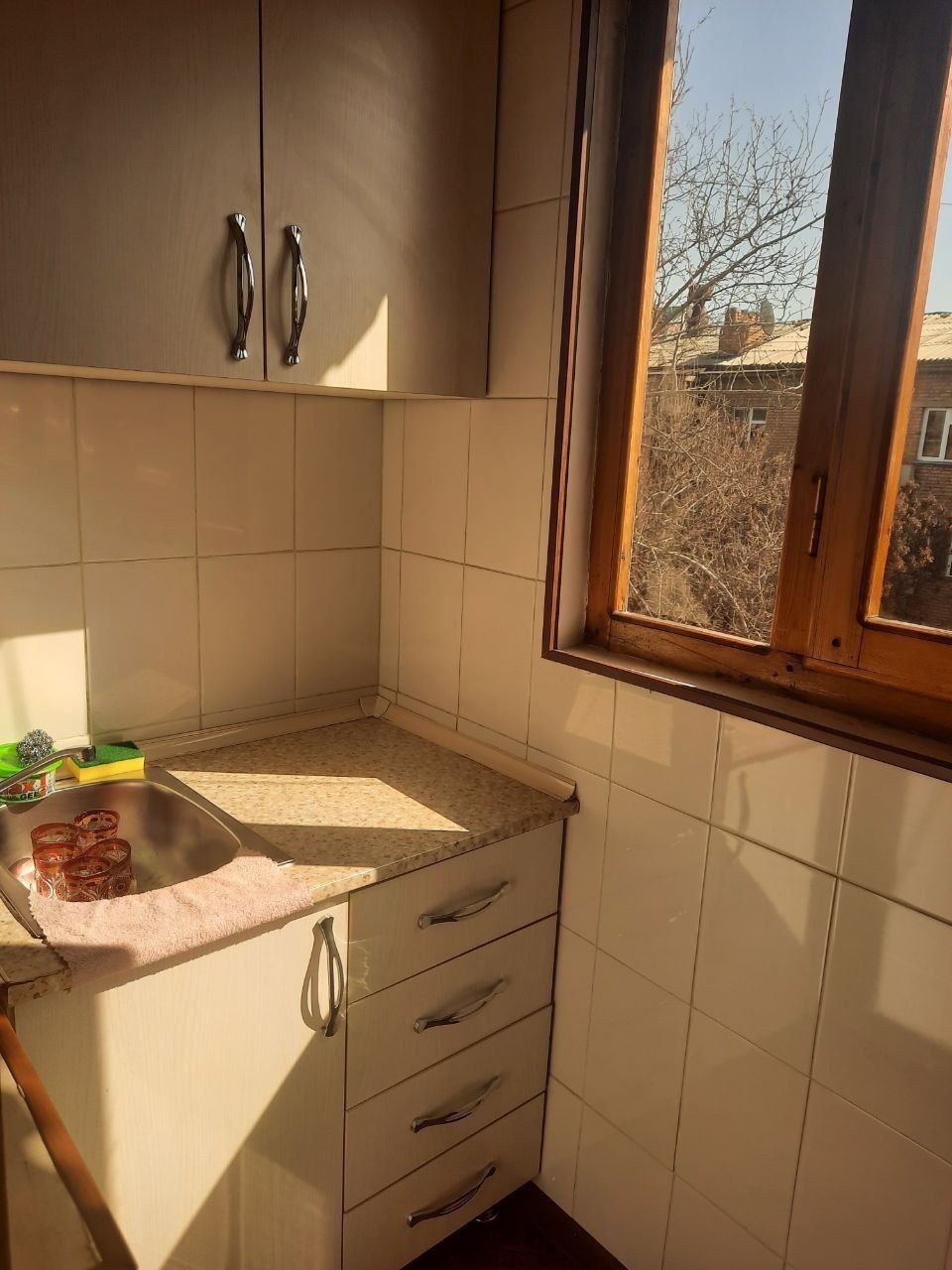 Срочно продаётся 1х переделено в 2х ком квартира