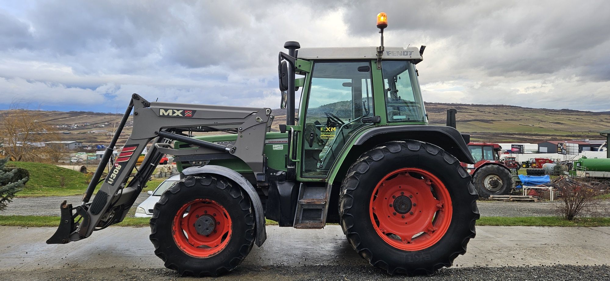 Tractor FENDT 308C cu incarcator frontal MAILLEUX