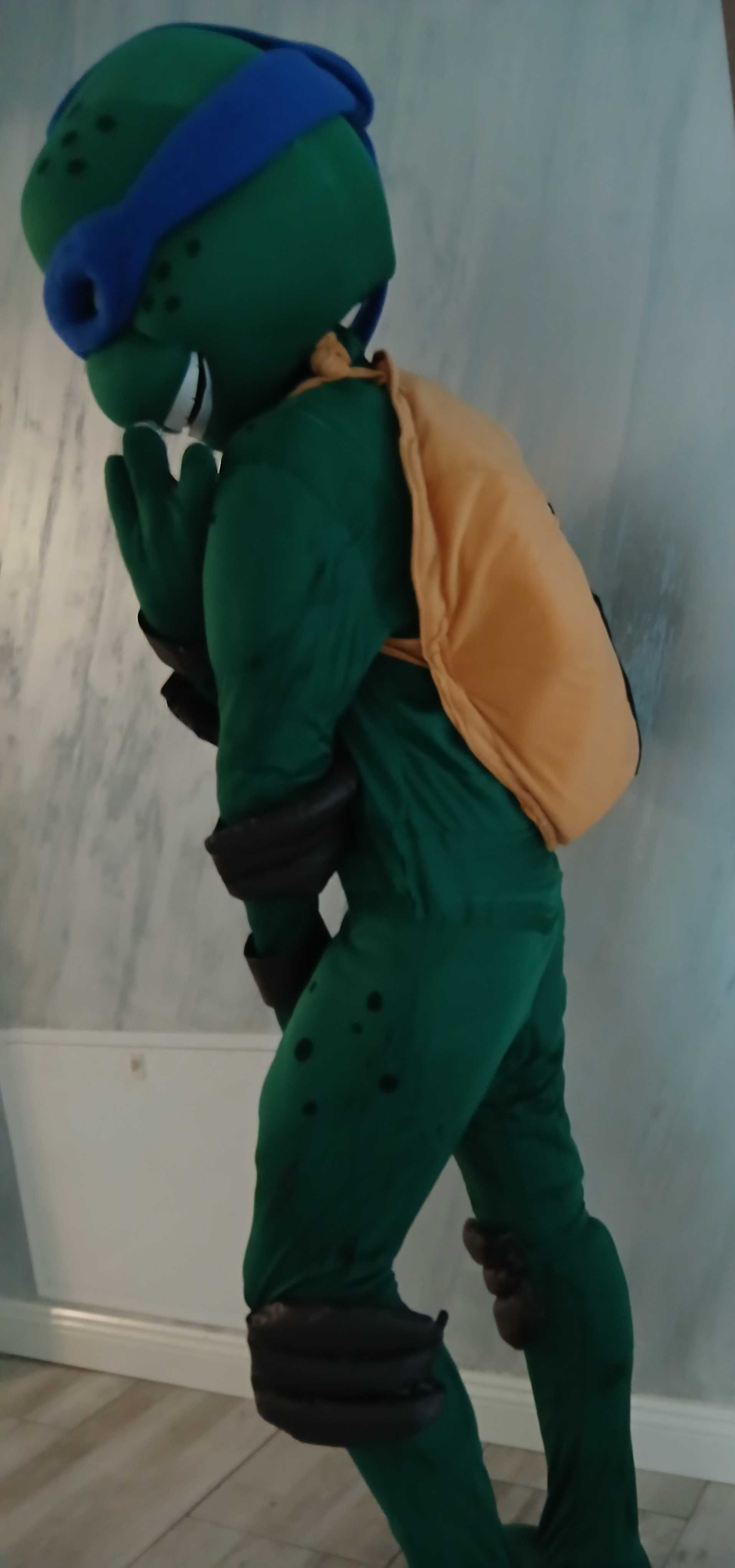 Vând mascote!! Testoasa Ninja cosplay si peppa pig